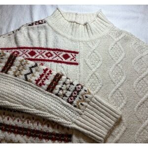 American Eagle Sweater Womens Medium White Nordic Fair Isle Knit Pullover‎ Top